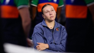 Amanda Anisimova Suffers US Open Final Defeat, Overcome with Emotion After Loss to Sabalenka