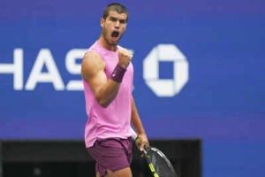 US Open 2025: Carlos Alcaraz beats Novak Djokovic to reach third straight grand slam final