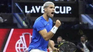 Carlos Alcaraz Leads Team Europe to Early Laver Cup Advantage; Mensik Shines