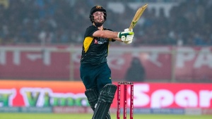 Injury Blow: Josh Inglis Out of New Zealand T20I Series with Calf Strain, Carey Called Up
